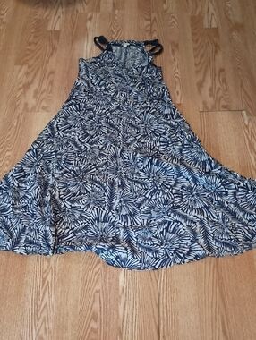 Garnet Hill Navy and White Floral Maxi Dress
